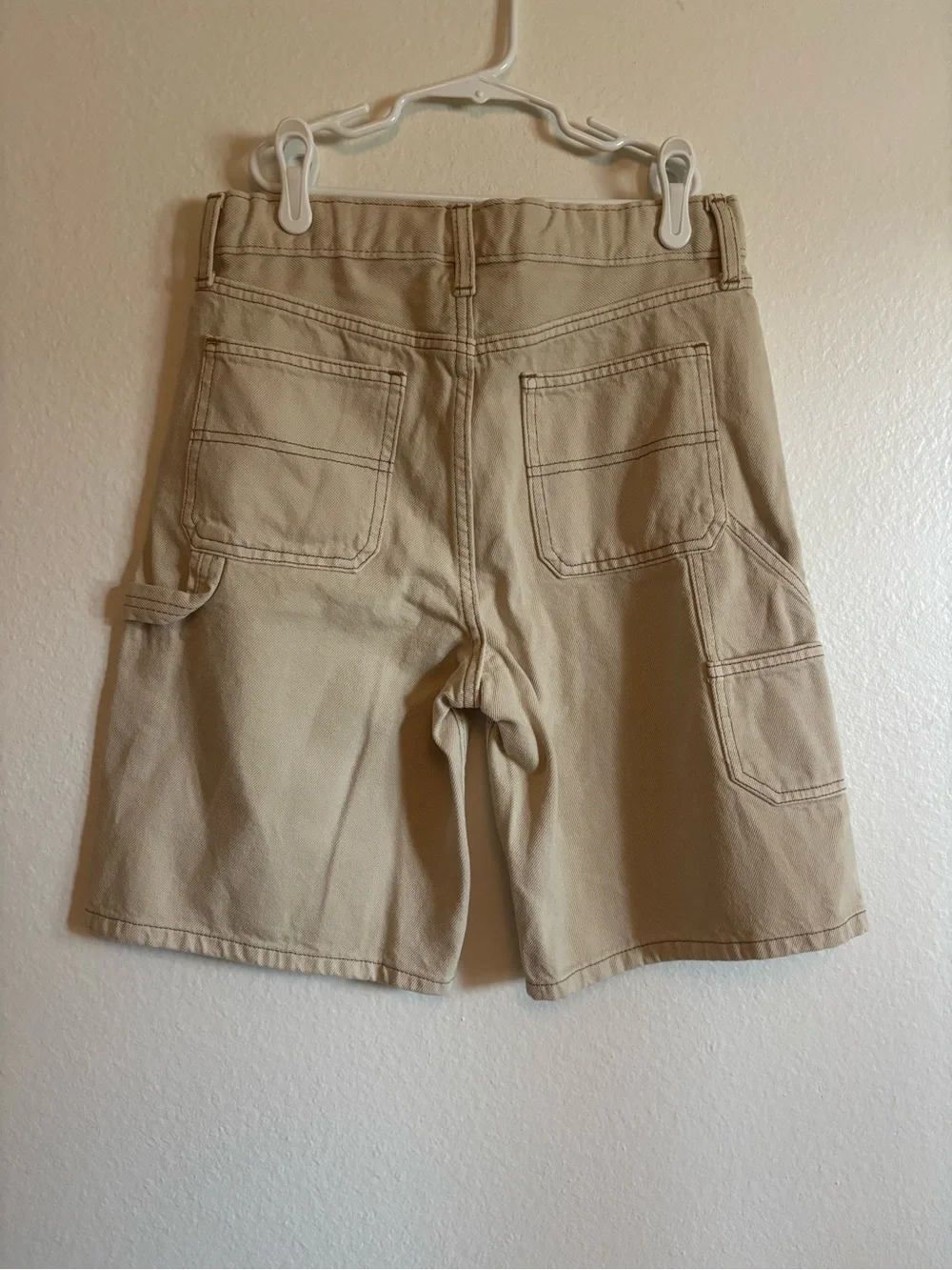 Old Navy baggy knee length shorts